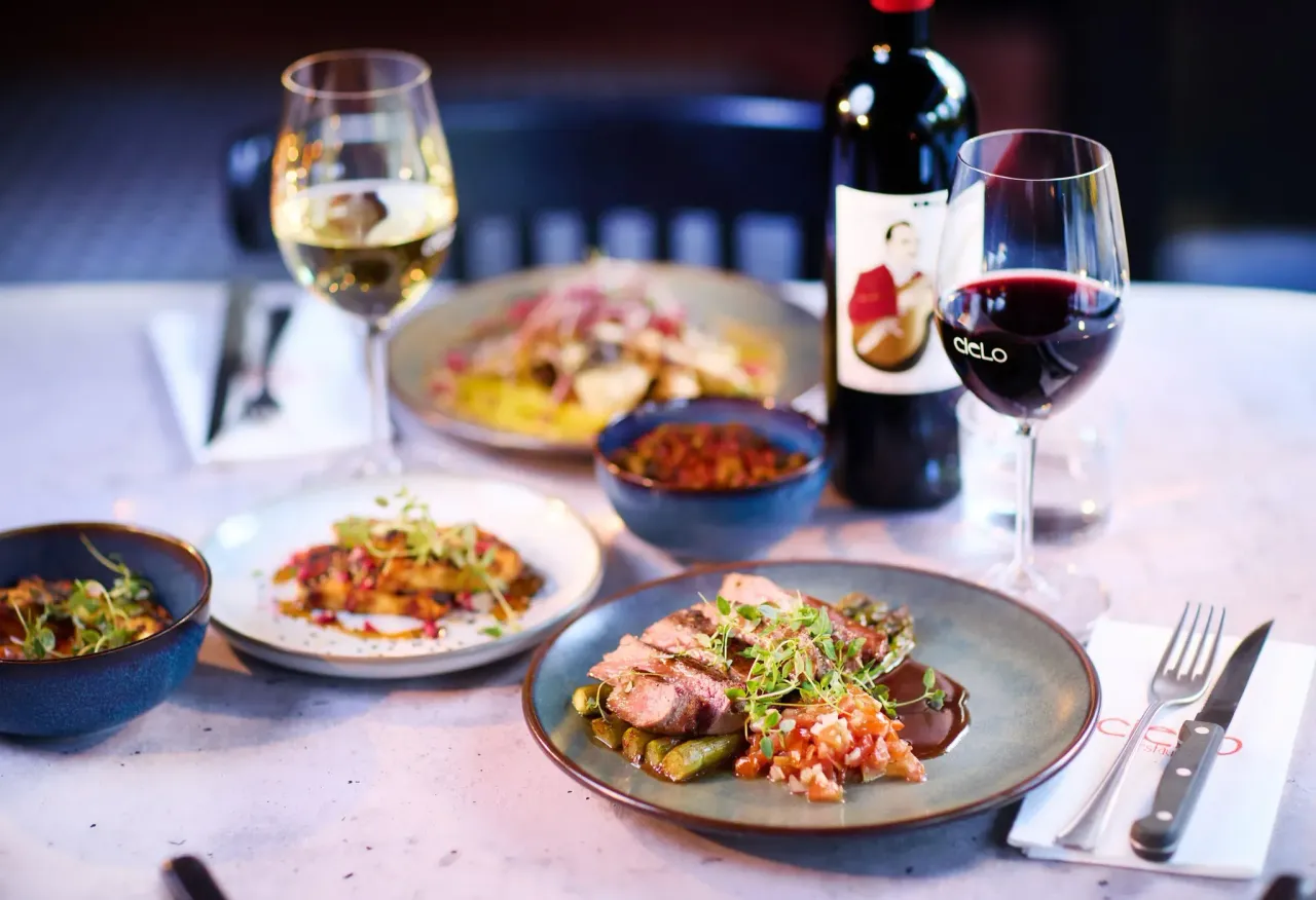 Ravintola Cielo – annos tai sisätila